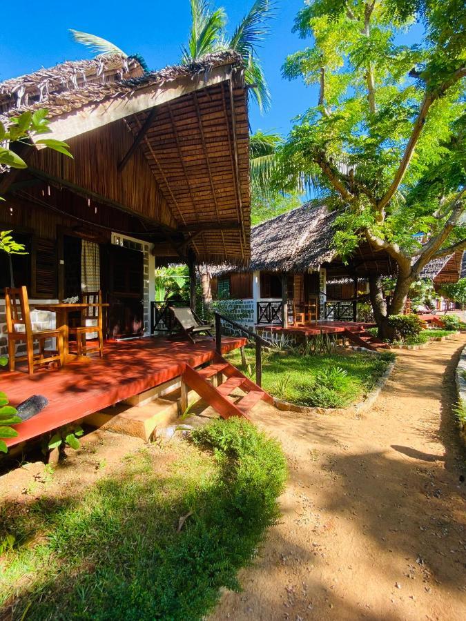 Tamarin Lodge Ampangorinana Luaran gambar