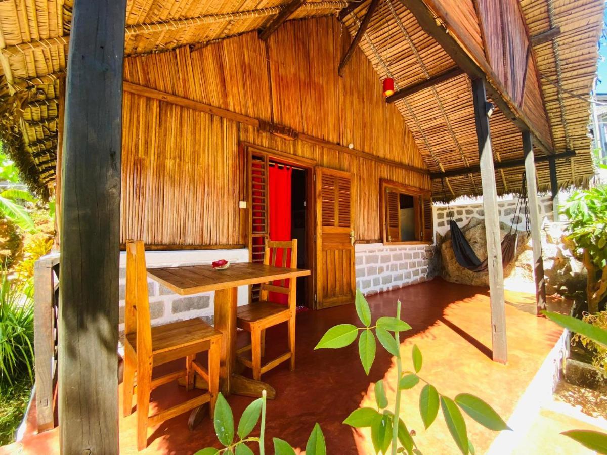 Tamarin Lodge Ampangorinana Luaran gambar