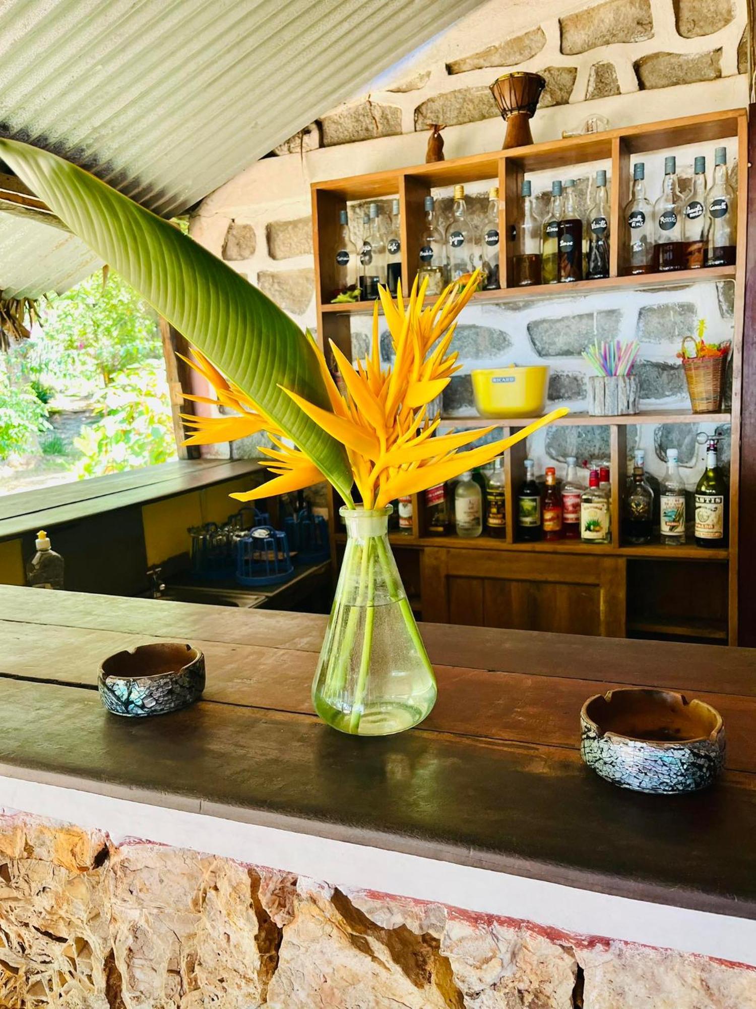 Tamarin Lodge Ampangorinana Luaran gambar